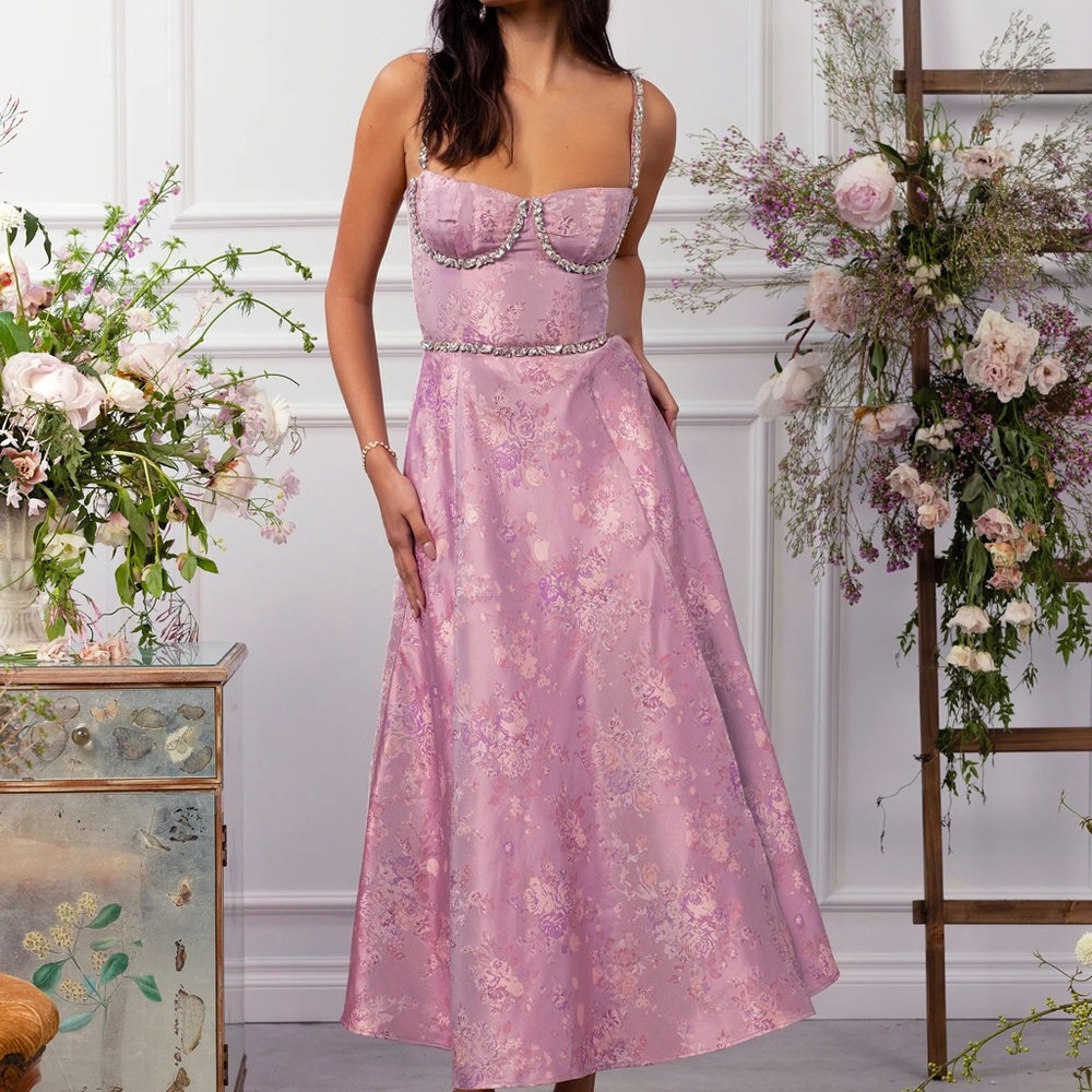 NWT V CHAPMAN Cora dress in Orchid Windsor